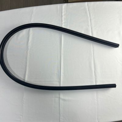 EMPAQUE REFORZADO LATERAL PUERTA DE SERVICIO