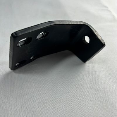 BISAGRA INFERIOR PASADOR PUERTA DE SERVICIO DERECHA