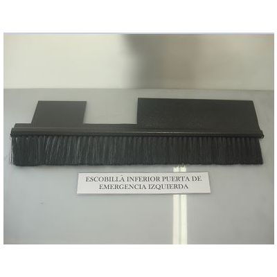 ESCOBILLA INFERIOR PUERTA SERVICIO IZQUIERDA